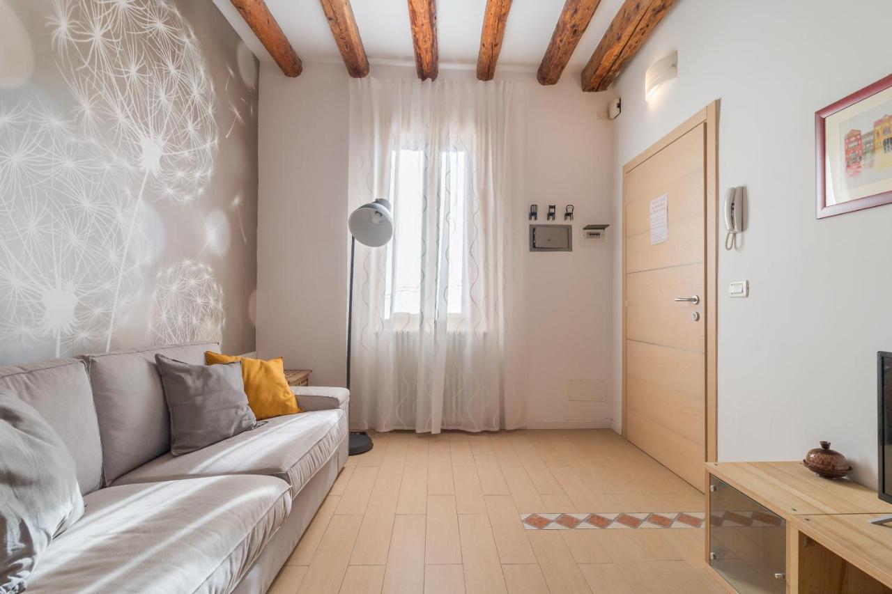 Casa Masa close to @S.Lucia Train Station Venecia Exterior foto