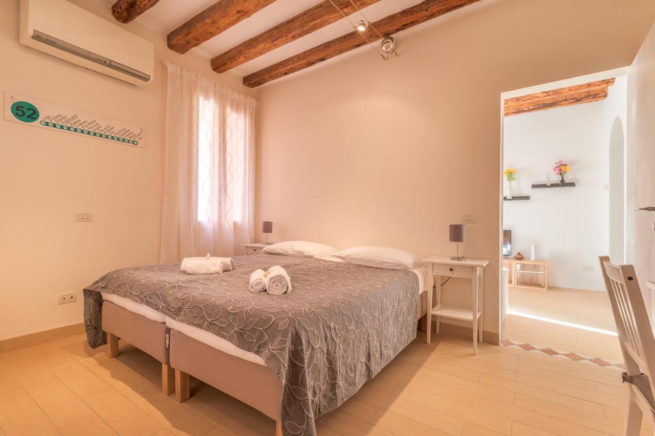 Casa Masa close to @S.Lucia Train Station Venecia Exterior foto