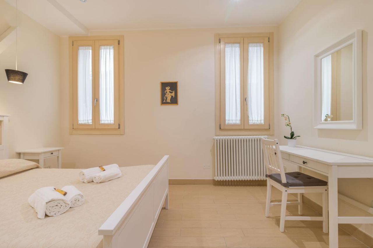 Casa Masa close to @S.Lucia Train Station Venecia Exterior foto